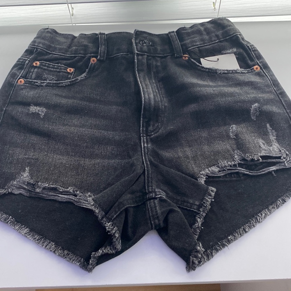 Black Jean shorts from Zara